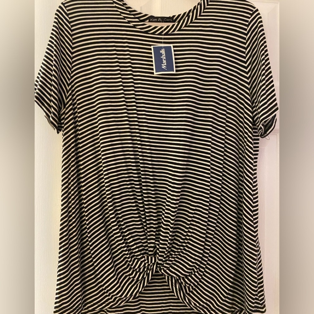 Kim & Cami Black and White Striped Twist Front Tee